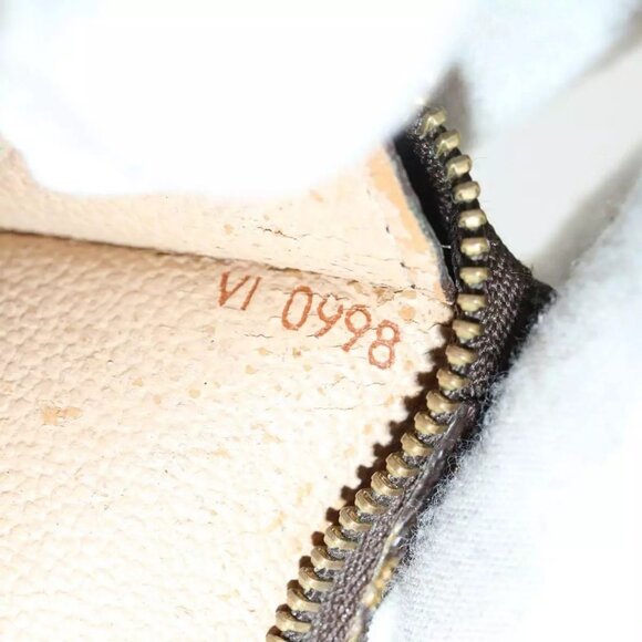 LOUIS VUITTON Monogram Bucket PM Accessory Pouch - Picture 5 of 16